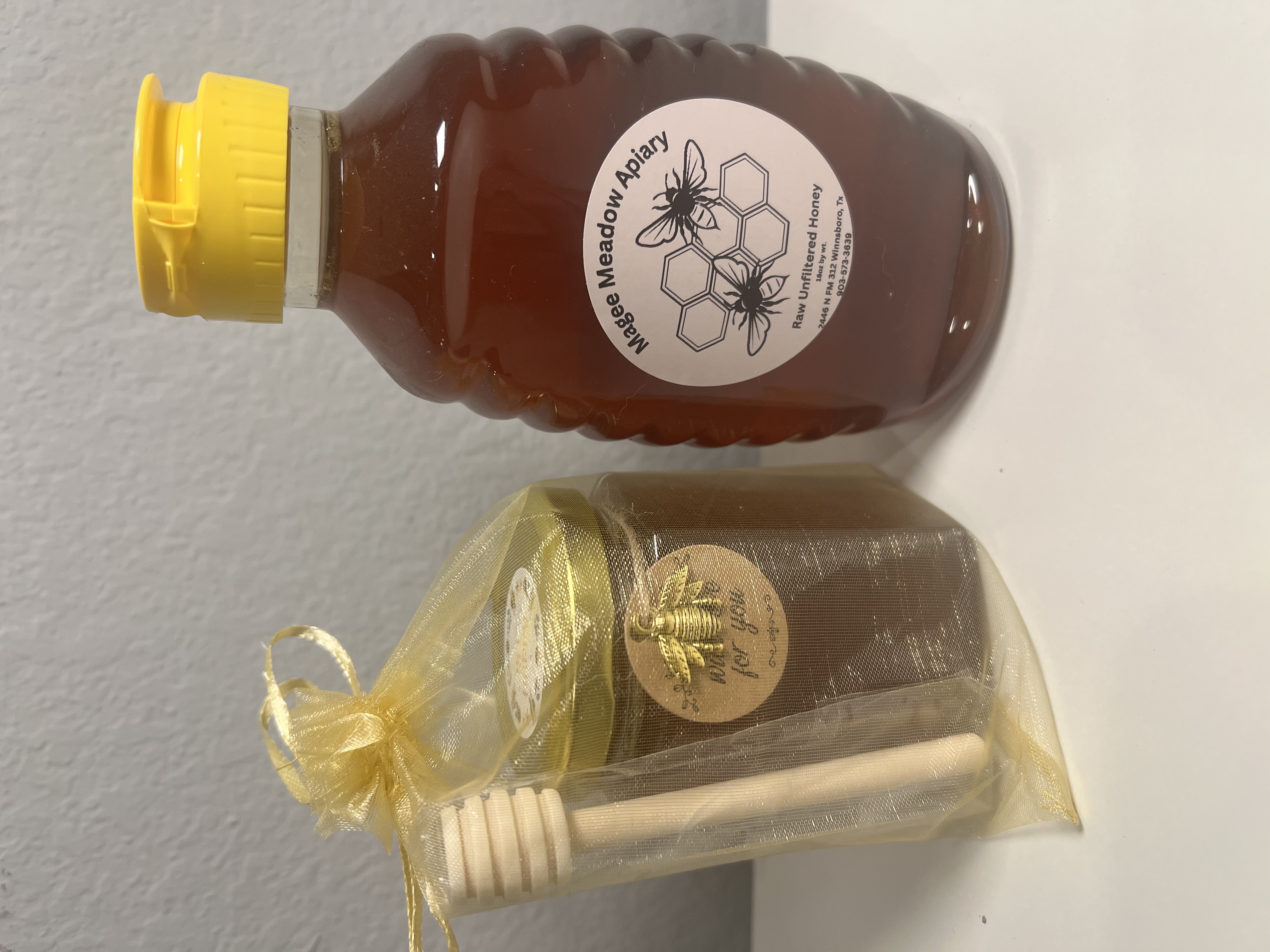 Magee Meadow Apiary raw honey and gift set